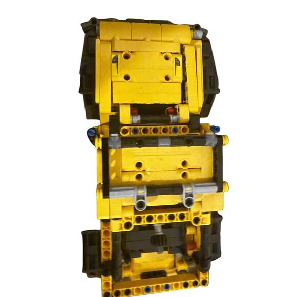 LEGO Technic Jeep Wrangler Rubicon Building Toy Car Vehicle Yellow Assembled - Picture 5 of 6